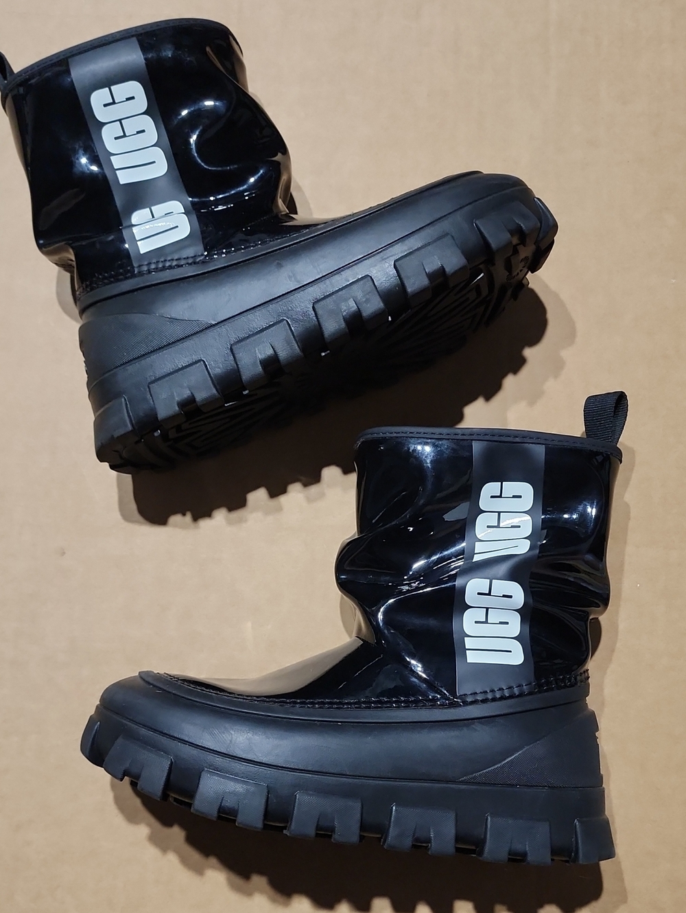 UGG Classic Brellah rain boots winter boots womens Size 6